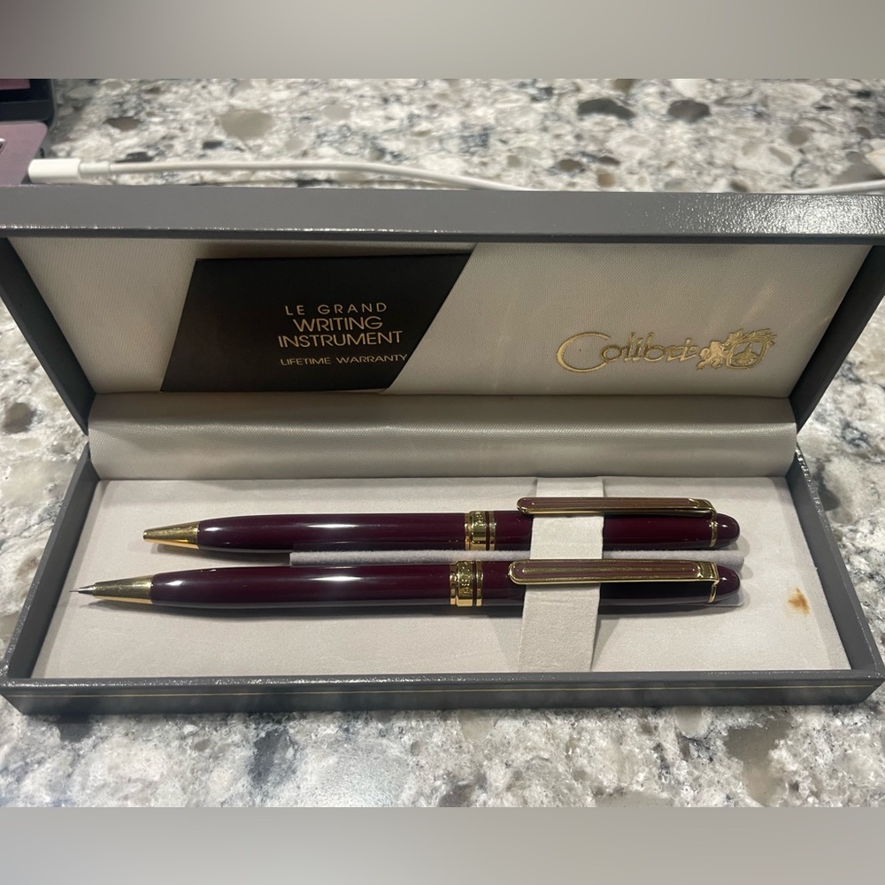 Colibri burgundy lacquer Pen and Pencil Set EUC